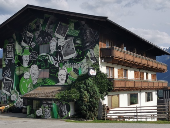 "Alpine Mural" beim BergBaur