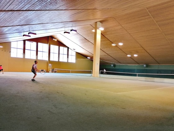 Tennishalle