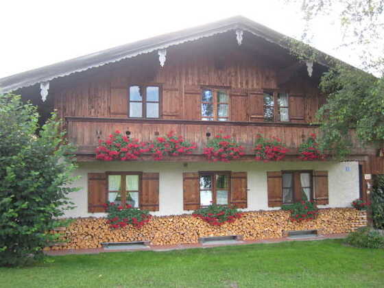 https://d1pgrp37iul3tg.cloudfront.net/objekt_pics/obj_full_32813_002.jpg