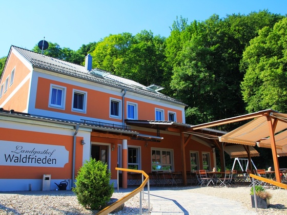 Landgasthof Waldfrieden Bad Abbach - Außenansicht