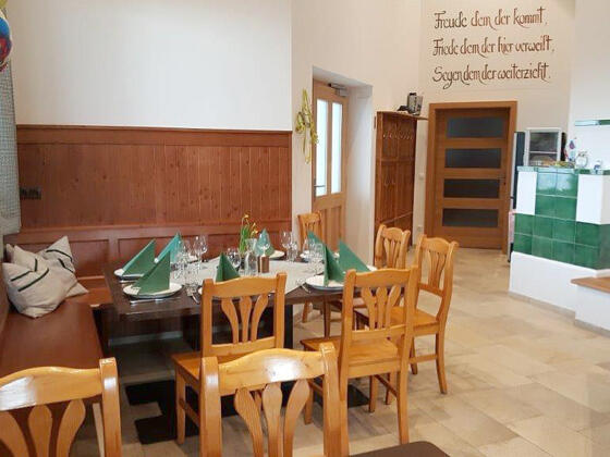 AZ gross Teich-Stueberl Alkoven 01