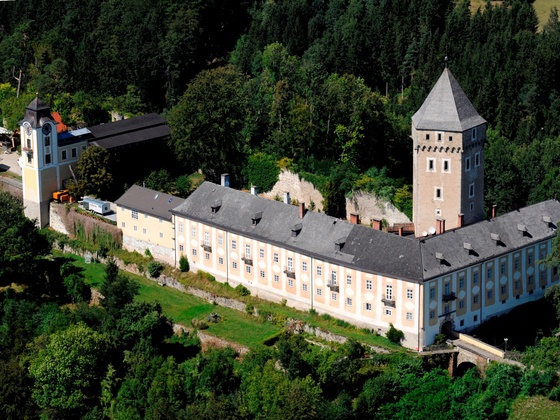 Schloss Neuhaus
