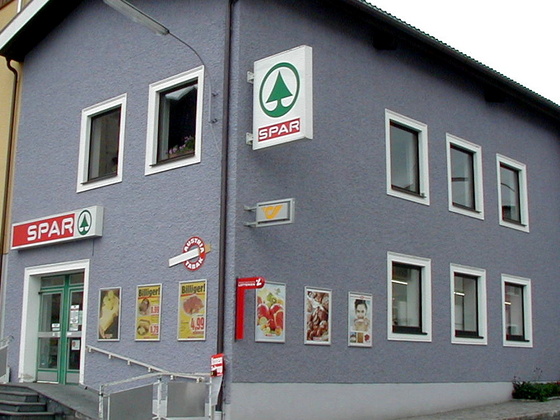 Aussenansicht Sparmarkt Lauss
