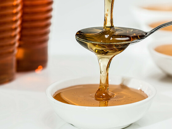 honey-1006972_1920