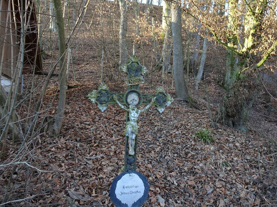 feldkreuz-am-muehlbach-in-nuendorf