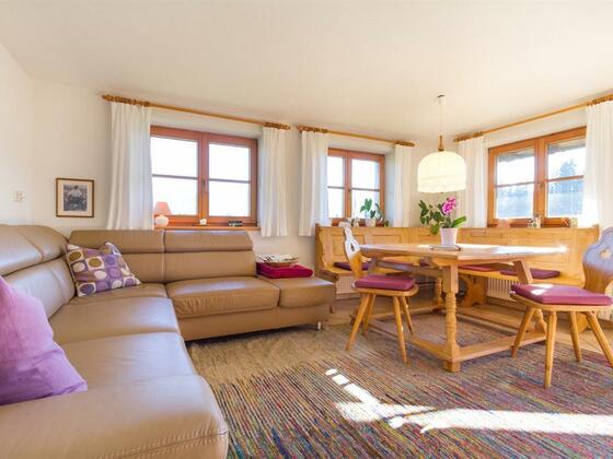 Wohnzimmer mit Eckcouch