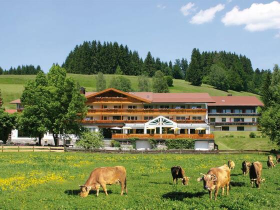 Hotel im Sommer