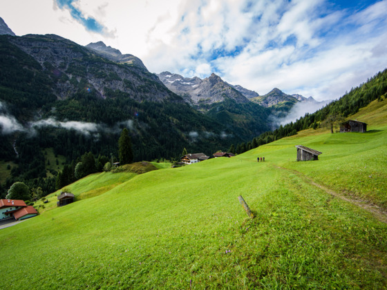 Wenige Kehren oberhalb des Parkplatzes in Hinterhornbach