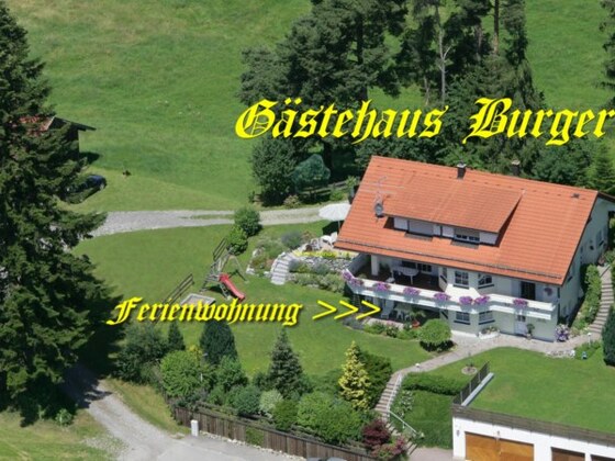 Luftaufnahme vom Gästehaus Burger