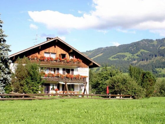 Landhaus Andrea im Sommer