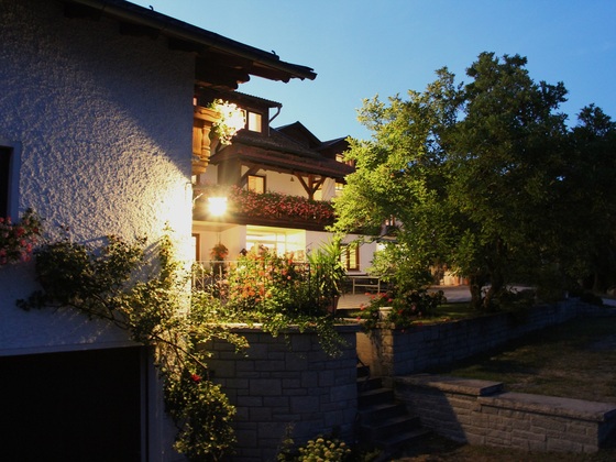 das-ebenstein-nachts-2