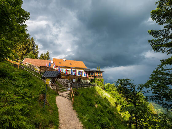 Die Berggaststätte Söldenköpfl am Soleleitungsweg