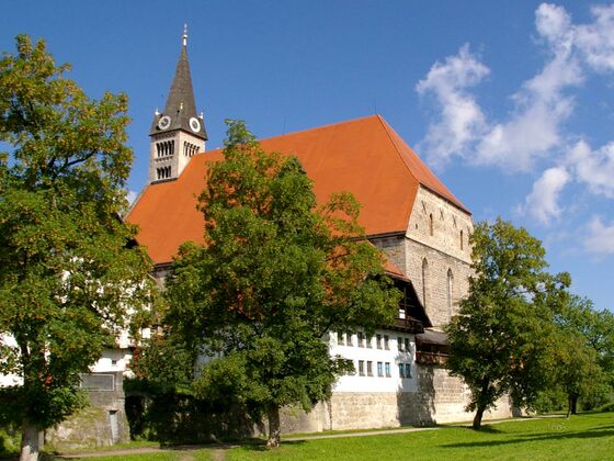 Die älteste gotische Hallenkirche Süddeutschlands: Stiftskirche Maria Himmelfahrt in Laufen