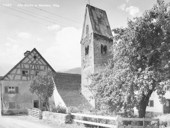 Alte Aufnahme der St. Viner Kirche in Nüziders