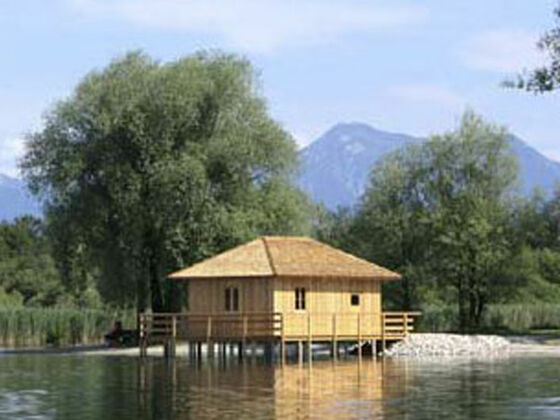 Natur- und Vogelbeobachtungsstation in Rimsting.