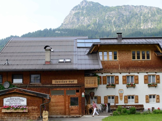 Aussenansicht im Sommer