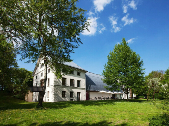 schafhof-outside-kerekes