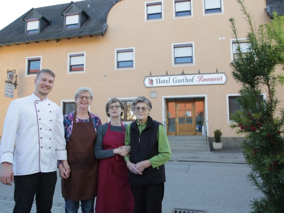 Außenansicht Hotel Gasthof Rosenwirt in Au