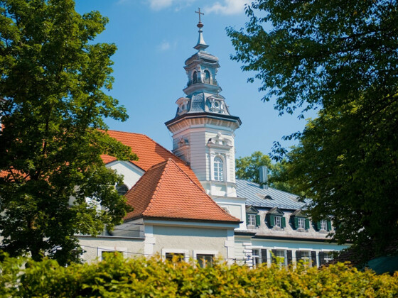 Außenansicht der Schlossbrauerei Au in Au in der Hallertau