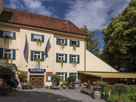 01_Bräustüberl Weihenstephan_Gebäudefront