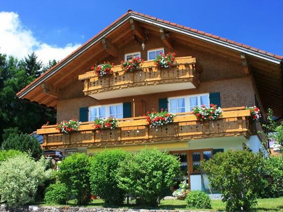 Gästehaus Steinmüller in Bolsterlang Sommer