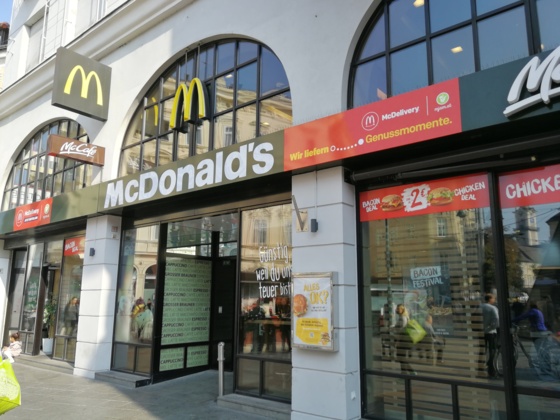 McDonald&#039;s Taubenmarkt