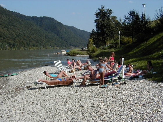 11.) donaustrand.jpg