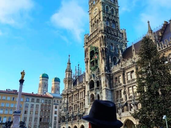 C. Marienplatz (München) mit neuem Rathaus