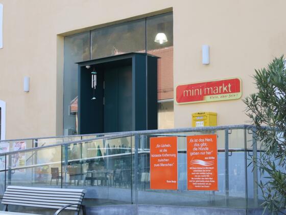 Mini-Laden-Wesenufer