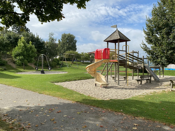 Kinderspielplatz_Spielturm