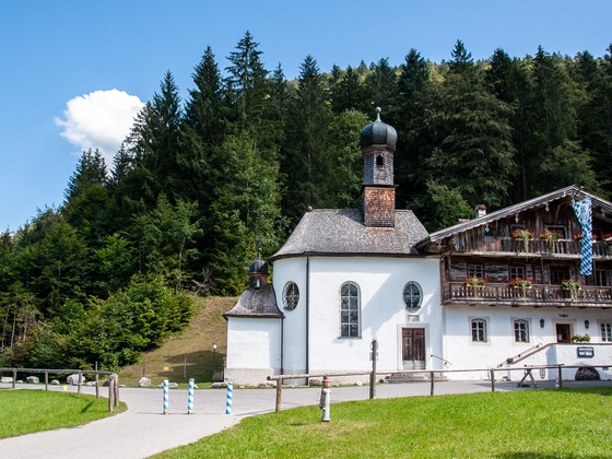 Kirche und Quelle "Zum heiligen Kreuz" in Wildbad Kreuth