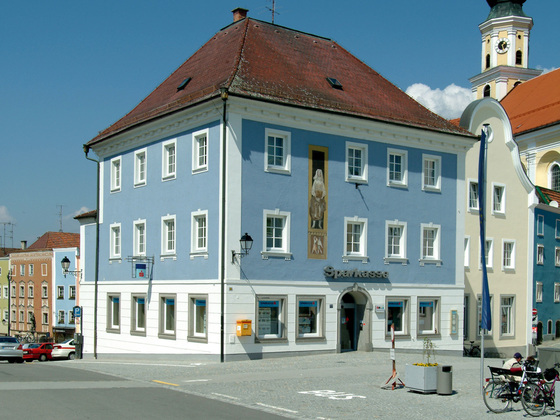 Sparkassengeb\u00e4ude