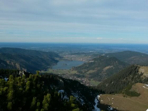 Blick vom Jägerkamp zum Schliersee