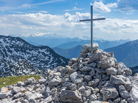 Das Gipfelkreuz am Mathiaskogel