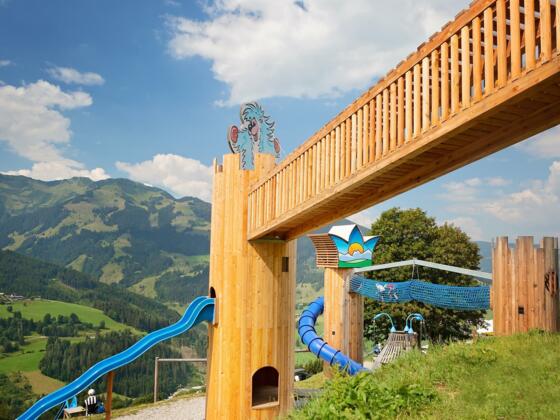 Spielplatz Brücke