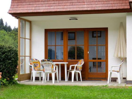 Terrasse zur Ferienwohnung