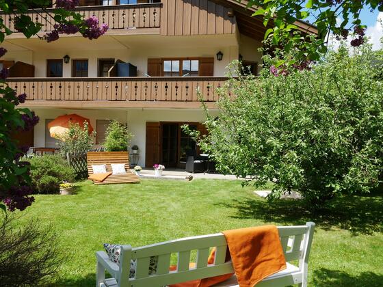 Garten und Südterrasse