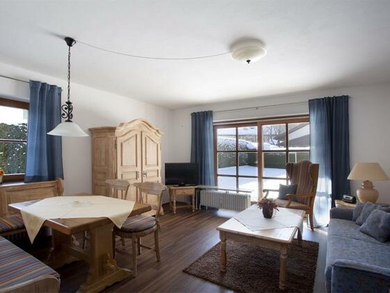 Wohn-/ Esszimmer Ansicht 1