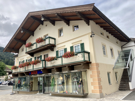INTERSPORT Kienpointner - Ortsmitte von Waidring
