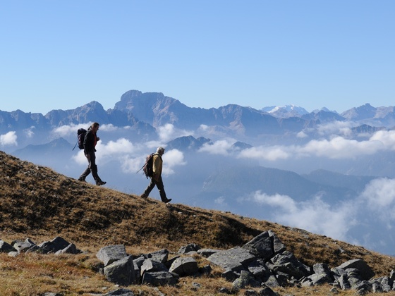 Abstieg vom Toblacher Pfannhorn zur Bonner Hütte.