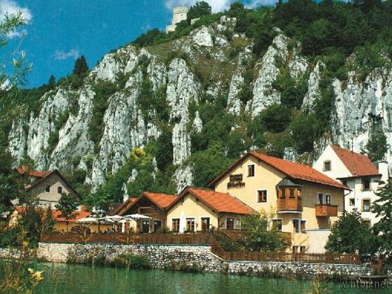 Flair Hotel & Brauereigasthof Schneider in Essing im Altmühltal