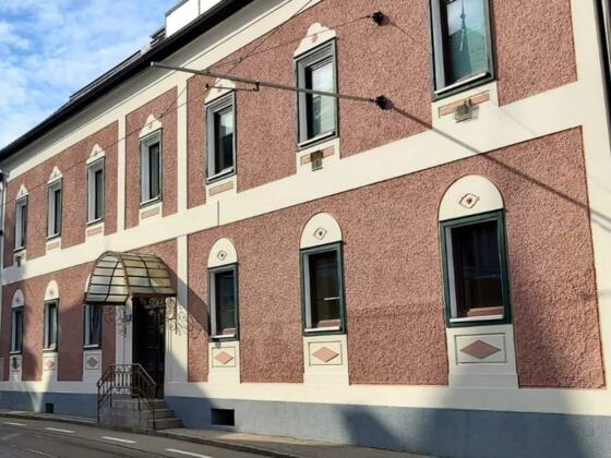 9050d622-6a35-4dbf-8128-ad30505638d4