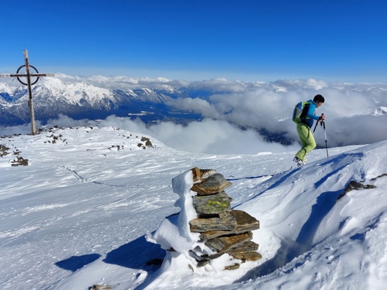 Vom Gipfelkreuz geht&#039;s noch kurzes Stück ...