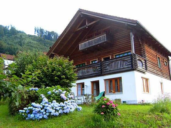 Ferienwohnung im Erdgeschoß direkt zur Gartenterra