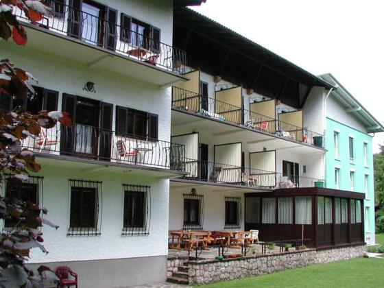 Marienheim Grünau Gartenseite