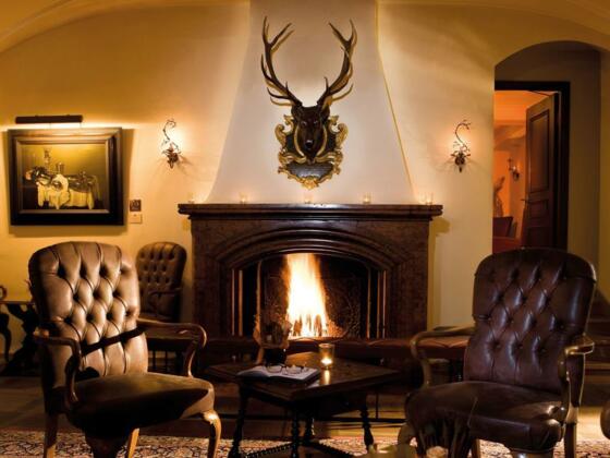 Bar und Zigarrenlounge