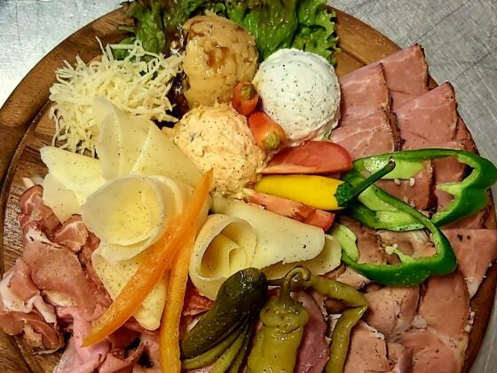 Goggi und Tinas Gasthaus - Jausenplatte