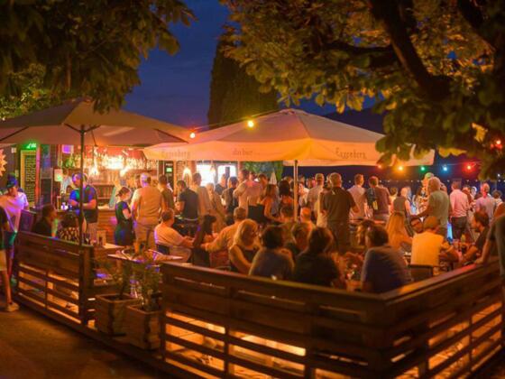 Die Strandung - Beachbar am Traunsee