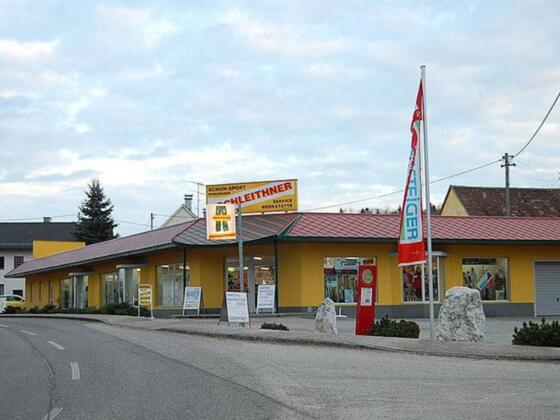 Schuh - Sport - Mode Hochleithner