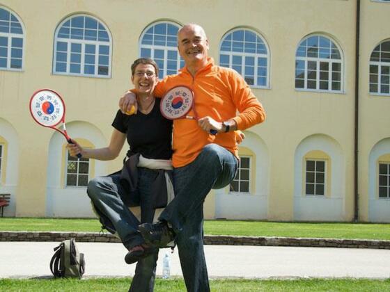 LEBEDICHGESUND - Manuela-u-Valerian-Apuchtin